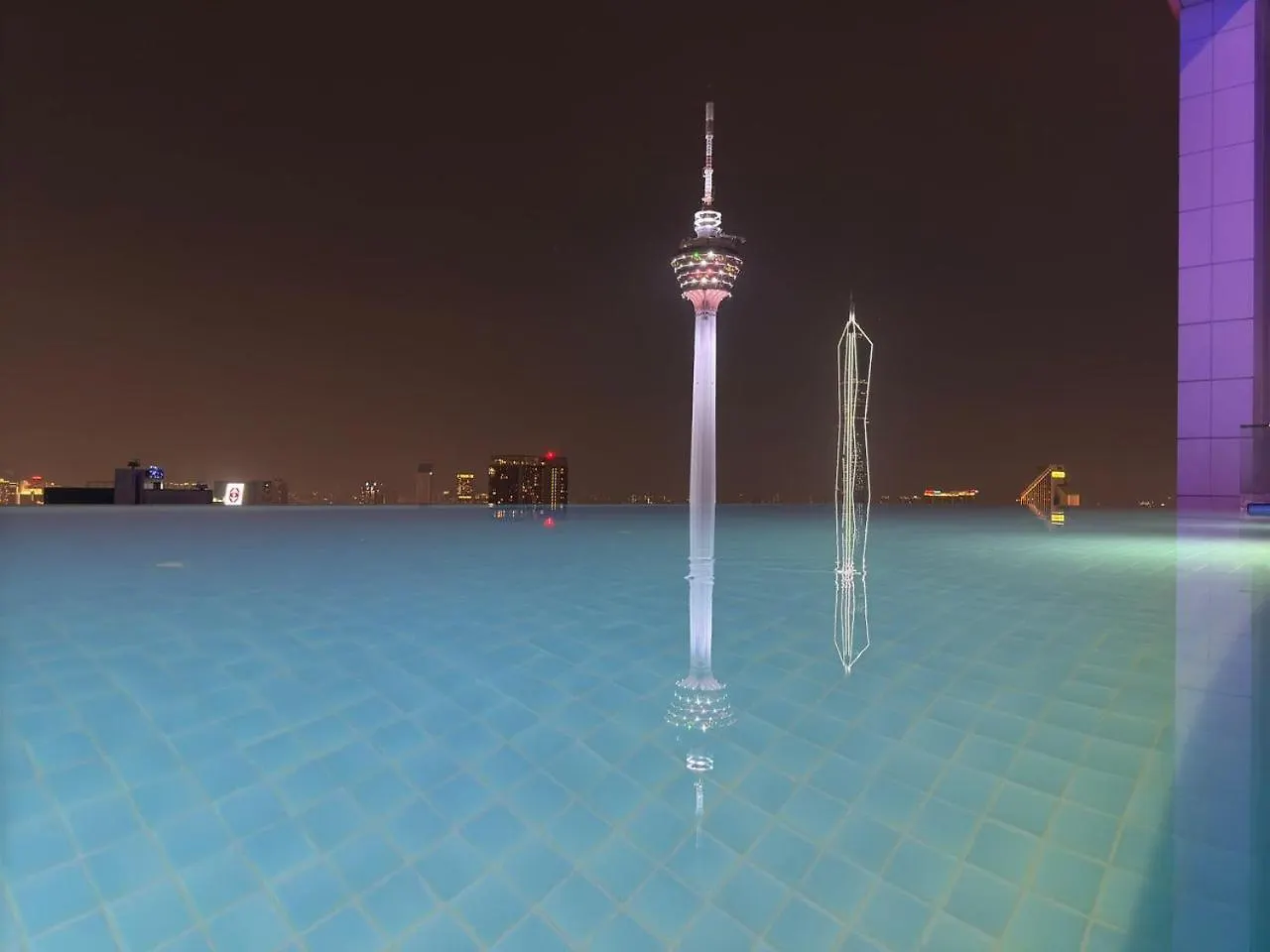 The Platinum Klcc By Sky Pool Apartment Kuala Lumpur Malaysia